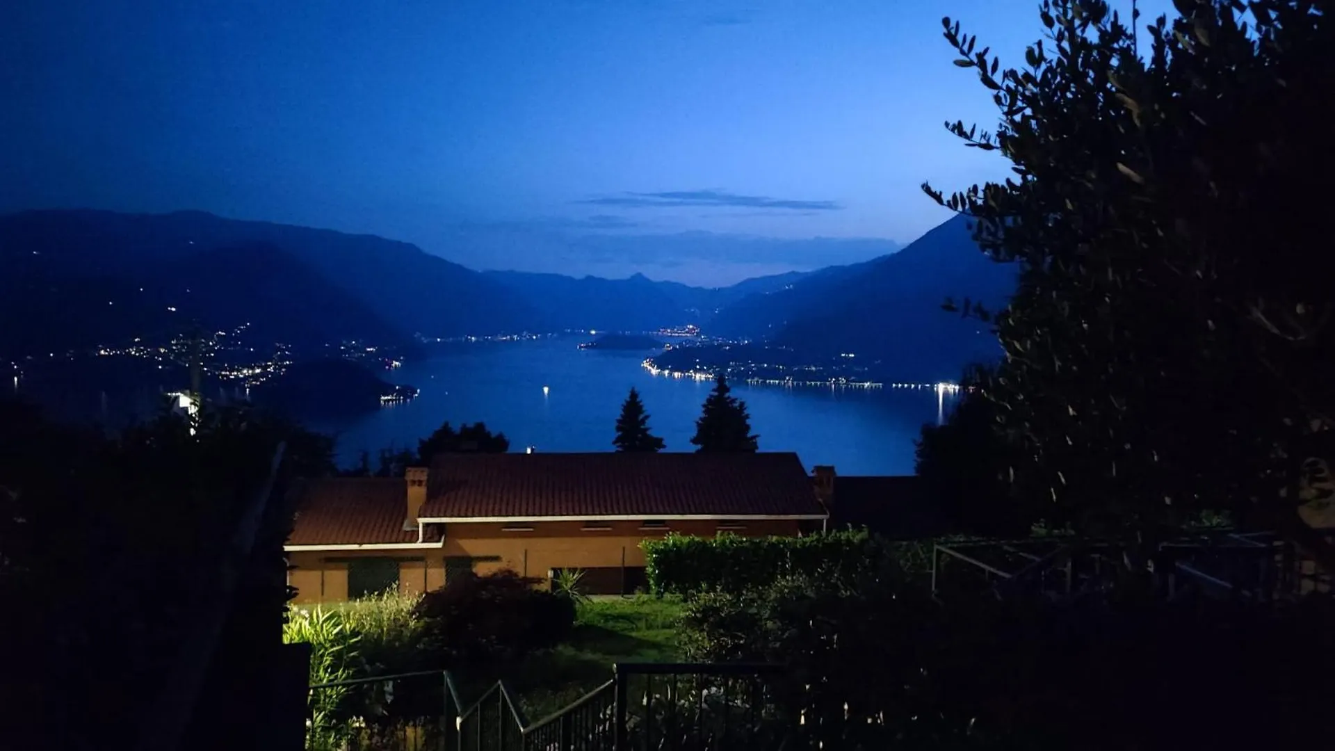 Holiday home Blu Dipinto Di Blu - Como Lake View - Perledo
